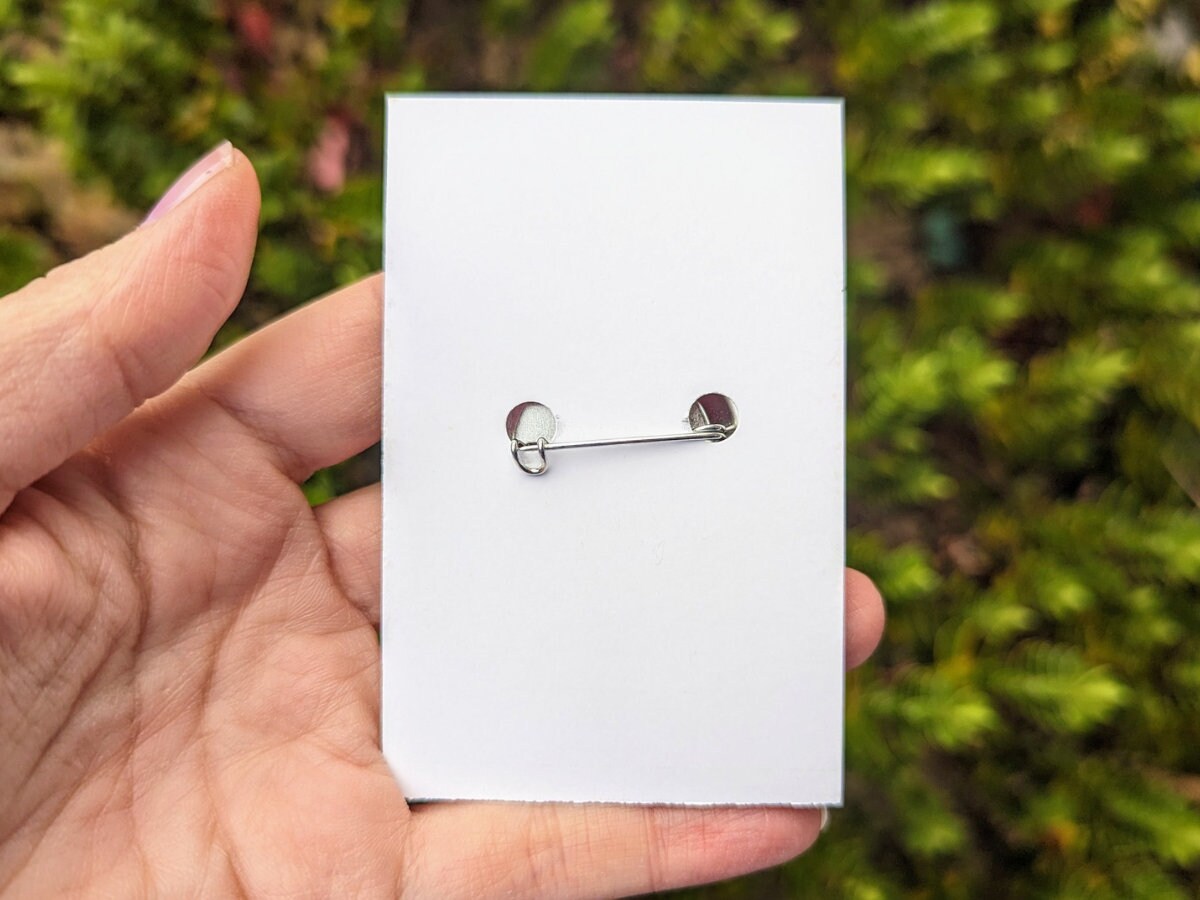 Babywearing Consultant Badge: Metal Button Pin