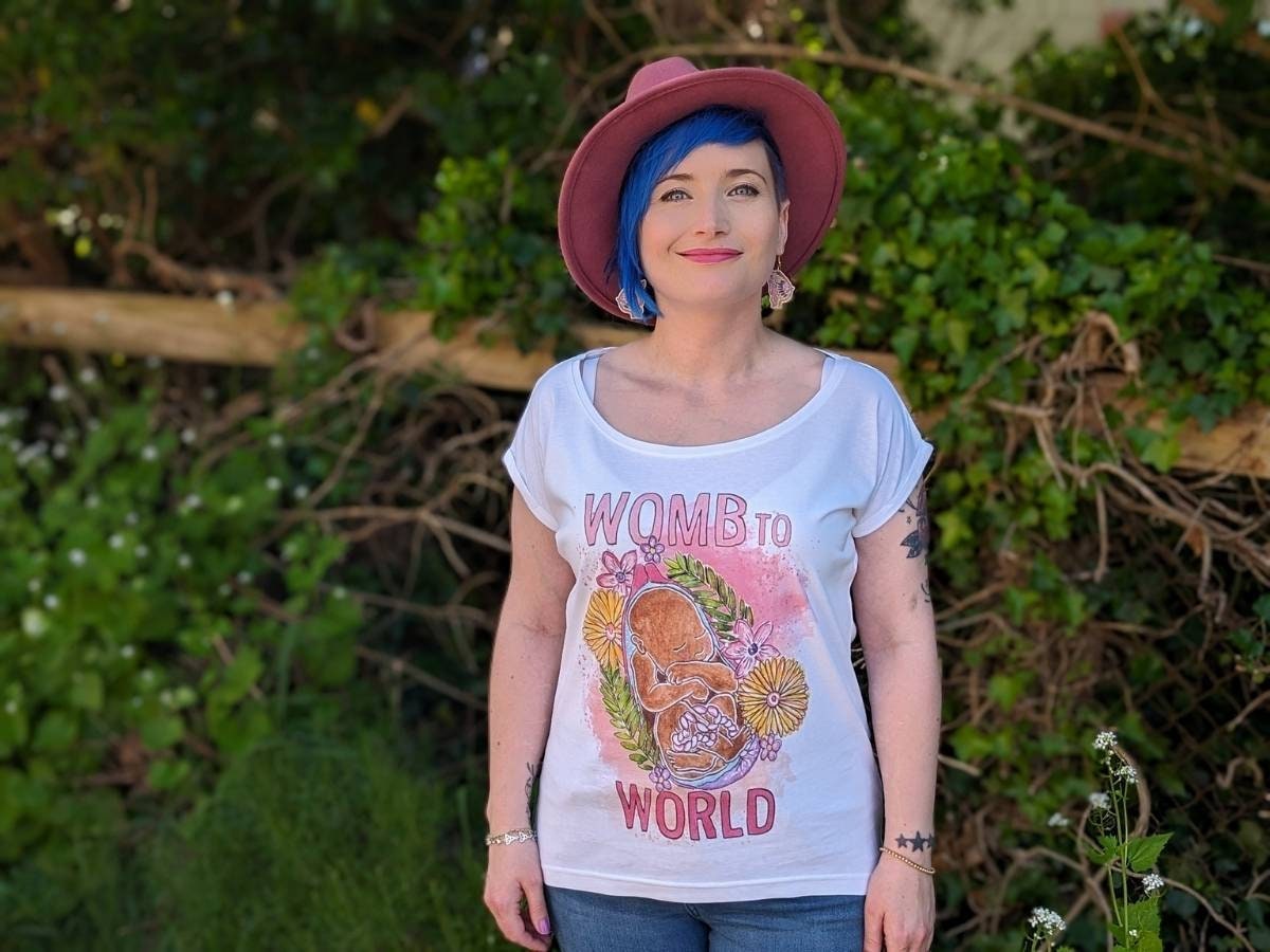 Womb to World T-Shirt | Birth Worker Top | Midwife Tshirt | Antenatal Education Teacher | Doula Tops | Student Midwife Gifts | Womb Art
