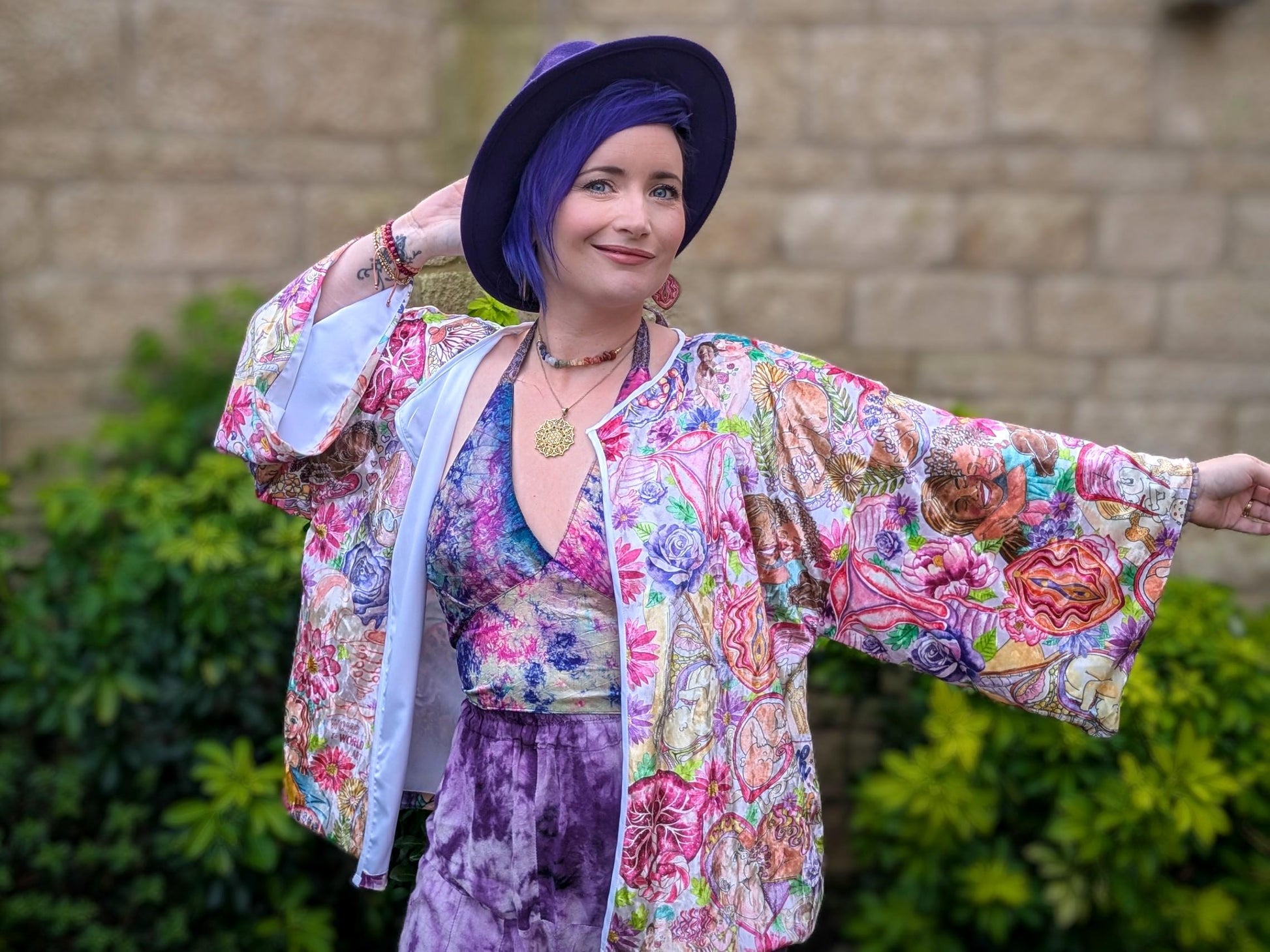 Motherhood Art Velour Kimono Jacket: Birth Worker Gift