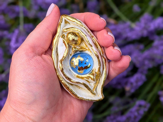 Sacred Palm Goddess "Neela" Clay Sculpture | Meditation Tool | Yoni Art, Mother Earth, Vulva Art